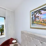 Hotel Adriana
