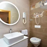 Hotel Adriana