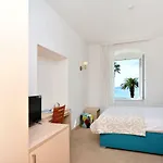 Hotel Adriana