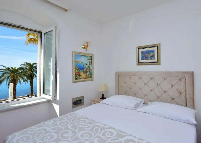 Adriana Szálloda 3*