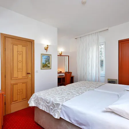 Adriana 3* Спліт