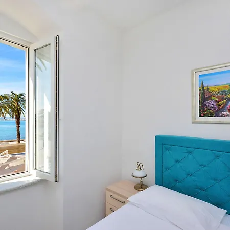 Hotel Adriana 3*