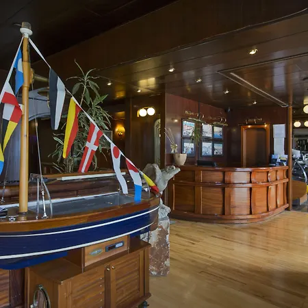 Adriana Готель