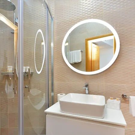 Adriana Готель Спліт