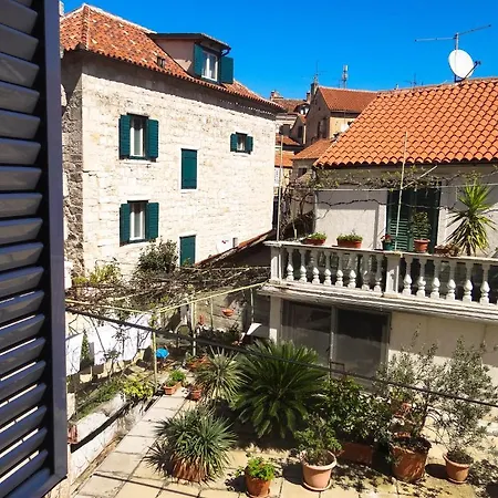 Готель Adriana