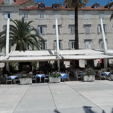 Adriana Готель