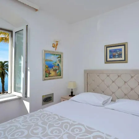 Adriana Готель 3*